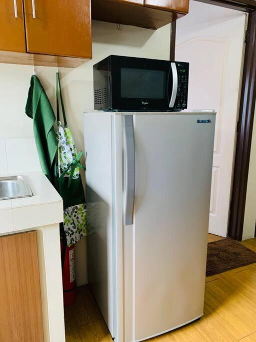 *accessible 2br Close To Sm Marikina/lrt 2* * Manila