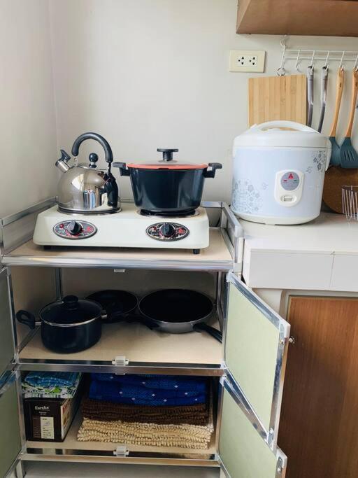*accessible 2br Close To Sm Marikina/lrt 2* Apartment