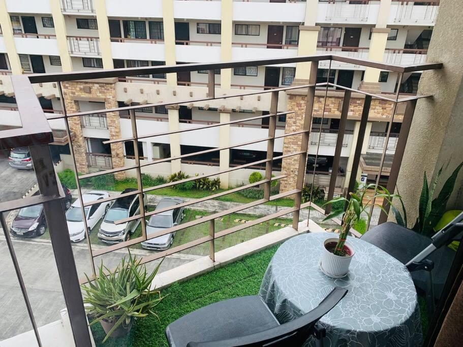 *accessible 2br Close To Sm Marikina/lrt 2*